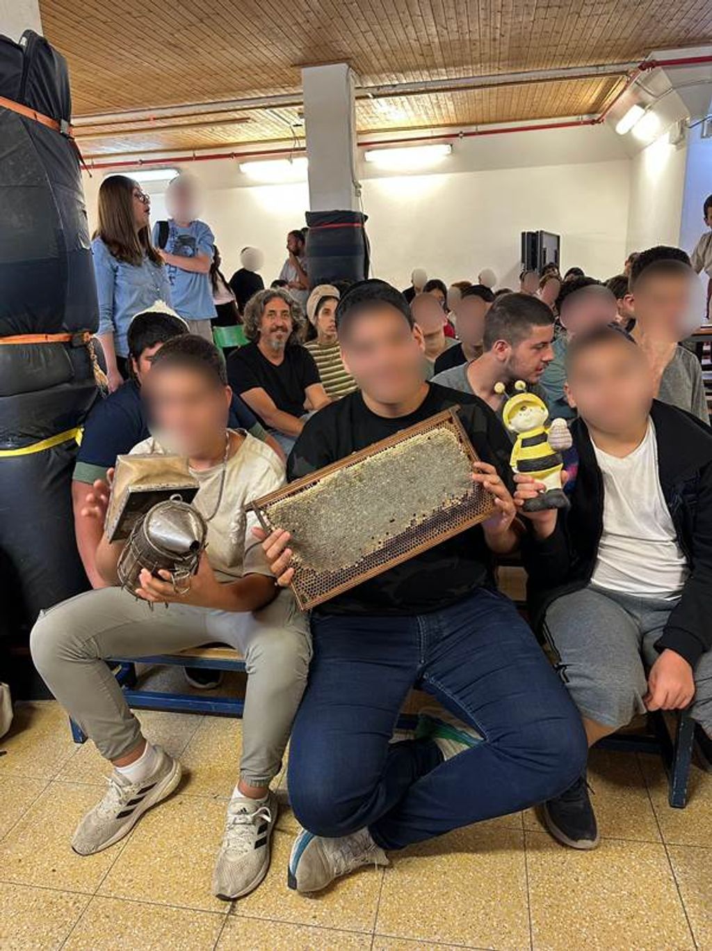 מתוך פעילות חוויתית במרכז בני ארזים בראשון לציון
